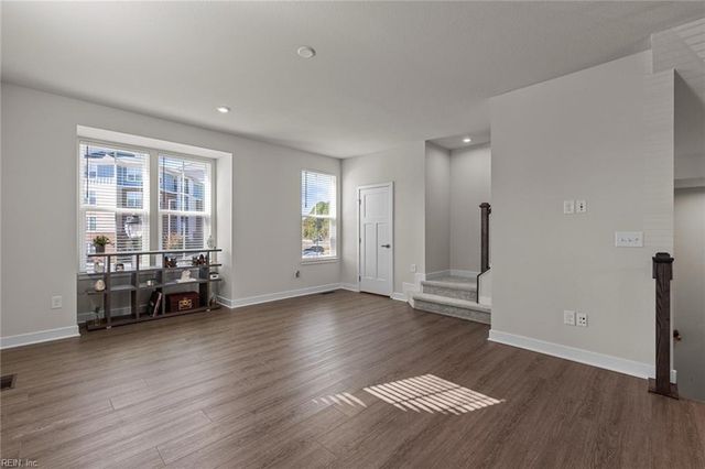 1211R Worden WAY, Suffolk, VA 23435