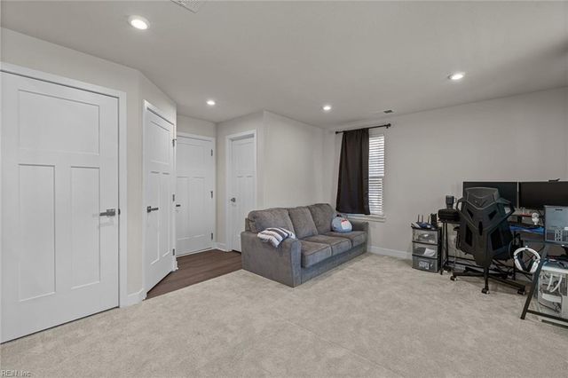 1211R Worden WAY, Suffolk, VA 23435