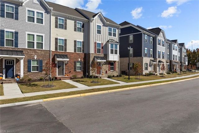 1211R Worden WAY, Suffolk, VA 23435