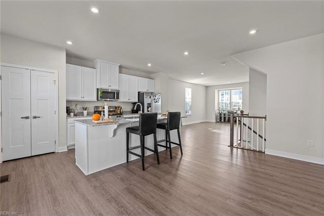 1211R Worden WAY, Suffolk, VA 23435