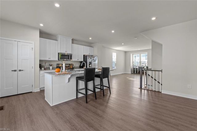 1211R Worden WAY, Suffolk, VA 23435