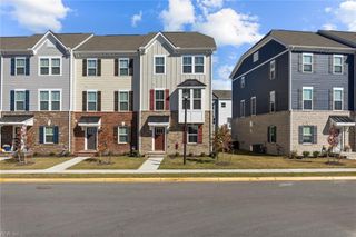 1211R Worden WAY, Suffolk, VA 23435