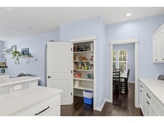 9118 N HAVEN Ave, Portland, OR 97203