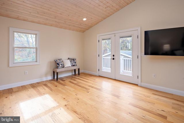 321 OREGON RD, Stevensville, MD 21666