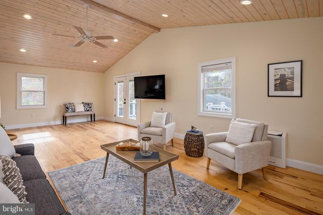 321 OREGON RD, Stevensville, MD 21666