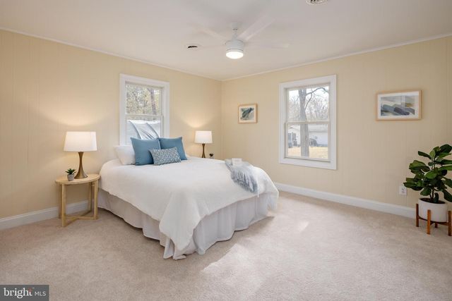 321 OREGON RD, Stevensville, MD 21666