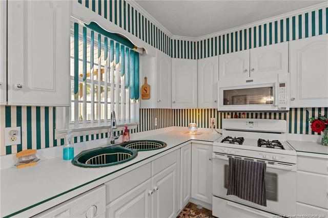 255 Sarason Place, Vass, NC 28394