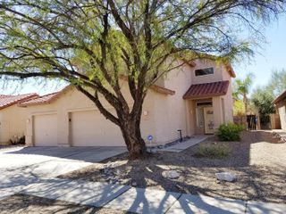 9078 E Autumn Sage Street, Tucson, AZ 85747