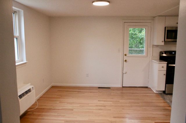 12 Pleasant St 12, Norwood, MA 02062