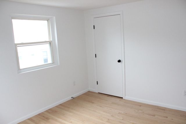 12 Pleasant St 12, Norwood, MA 02062