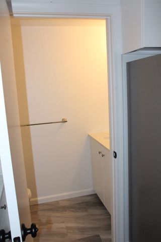 12 Pleasant St 12, Norwood, MA 02062
