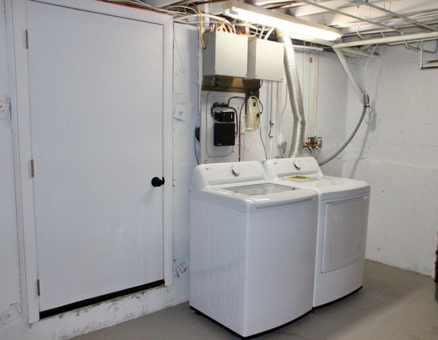 12 Pleasant St 12, Norwood, MA 02062