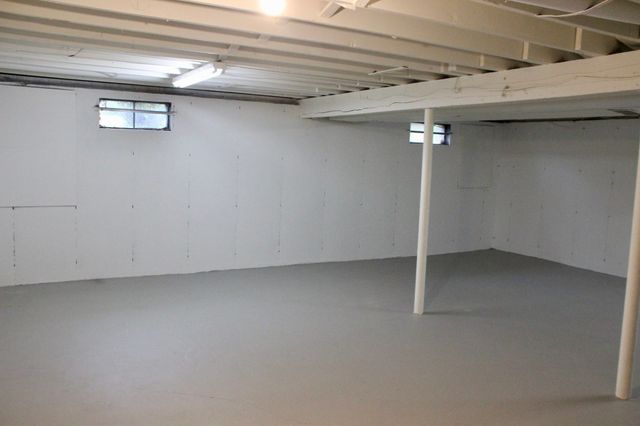12 Pleasant St 12, Norwood, MA 02062