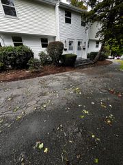 12 Pleasant St 12, Norwood, MA 02062