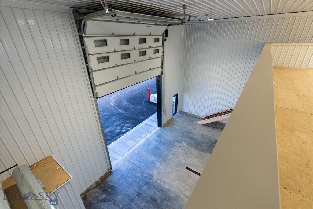 Address unavailable. photo 10