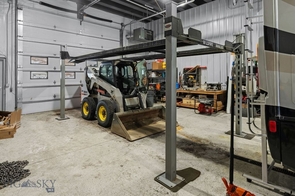 Address unavailable. photo 19