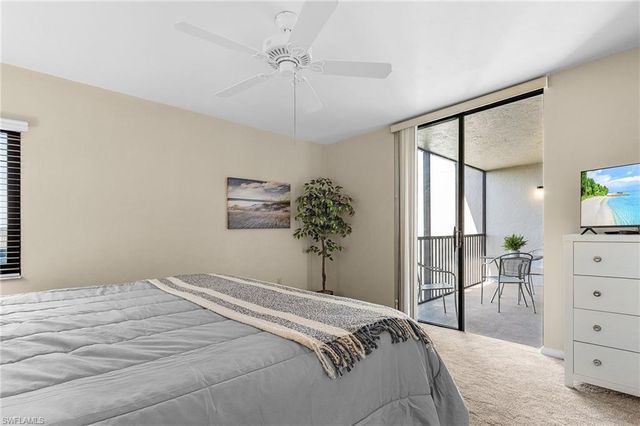 4160 Steamboat BEND E # 406, Fort Myers, FL 33919