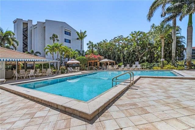 4160 Steamboat BEND E # 406, Fort Myers, FL 33919