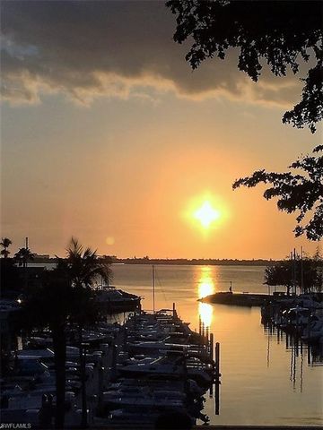 4160 Steamboat BEND E # 406, Fort Myers, FL 33919