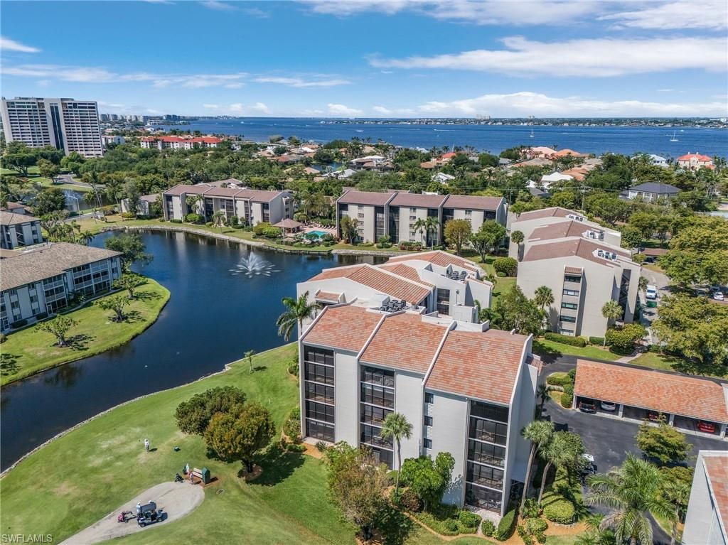 4160 Steamboat BEND E # 406, Fort Myers, FL 33919