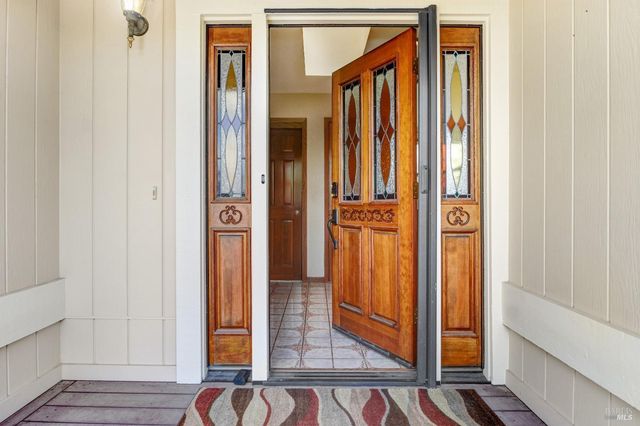 620 Alta Vista Dr, Healdsburg, CA 95448