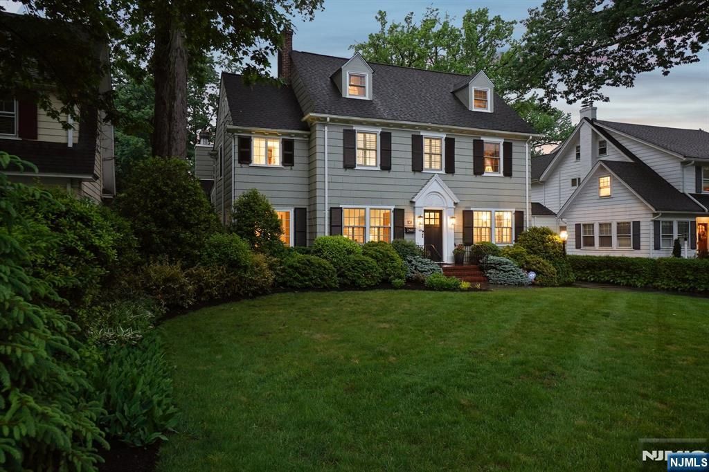 107 Summit Avenue, Montclair, NJ 07043