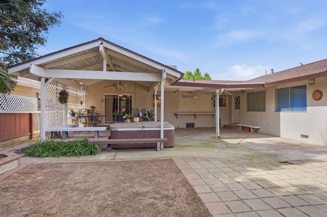 8308 Rexford Dr, Hilmar, CA 95324