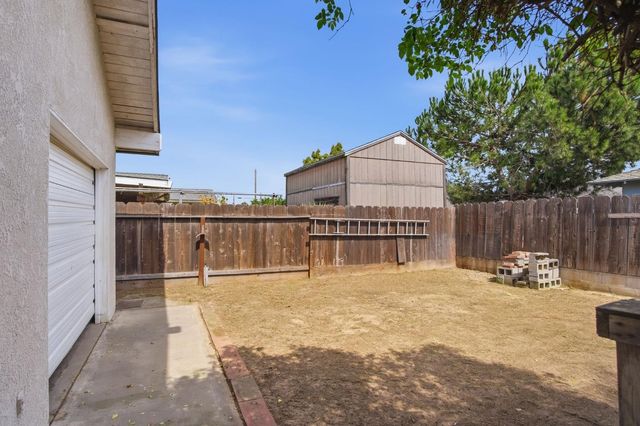 8308 Rexford Dr, Hilmar, CA 95324