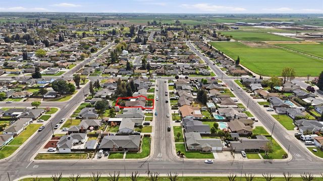 8308 Rexford Dr, Hilmar, CA 95324