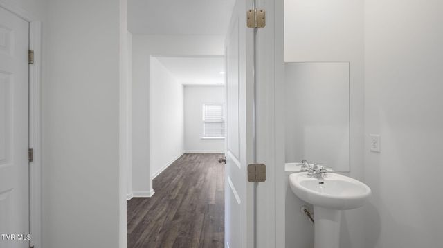 285 Chimney View Loop, Blountville, TN 37617