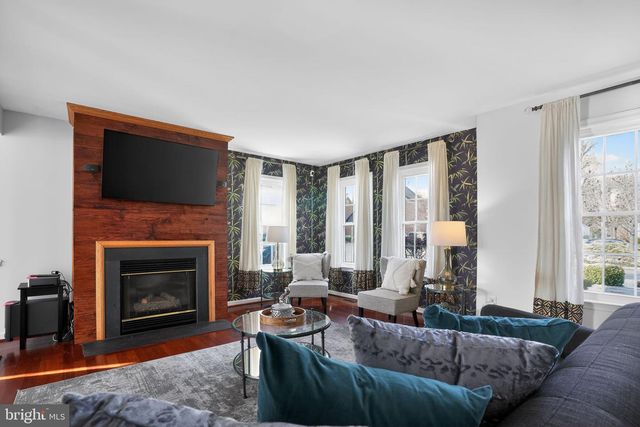 2502 18TH ST NE, Washington, DC 20018