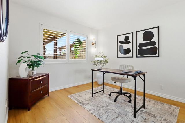 1039 Plover Way, Oceanside, CA 92057