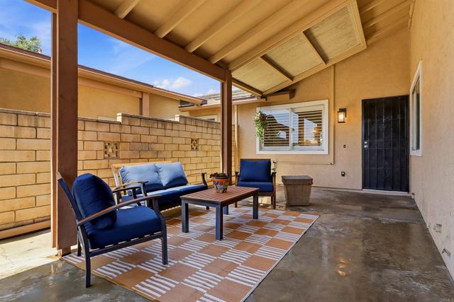 1039 Plover Way, Oceanside, CA 92057