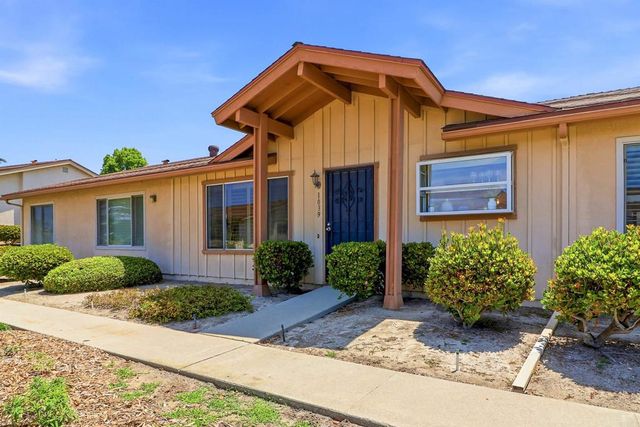 1039 Plover Way, Oceanside, CA 92057