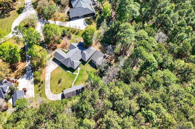 135 Amelia Ln, Covington, LA 70433