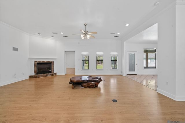 135 Amelia Ln, Covington, LA 70433