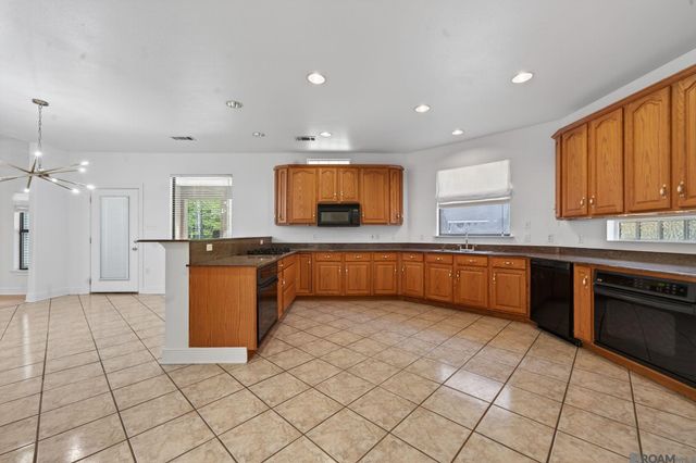 135 Amelia Ln, Covington, LA 70433