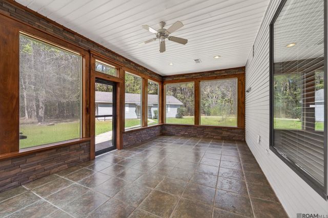 135 Amelia Ln, Covington, LA 70433