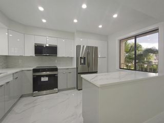 7280 Amberly Lane 207, Delray Beach, FL 33446