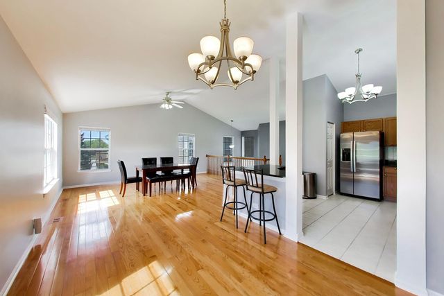 1435 Quincy Bridge Court, Bartlett, IL 60103