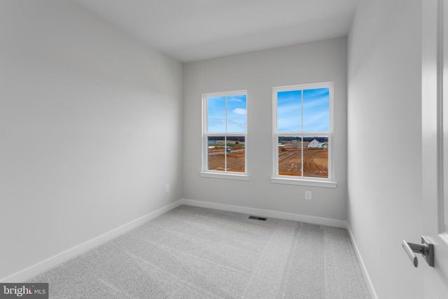 1733 DESTRIER ST, Ranson, WV 25438