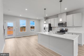 1733 DESTRIER ST, Ranson, WV 25438