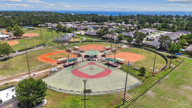 1328 Tiger Ln, Gulf Breeze, FL 32563