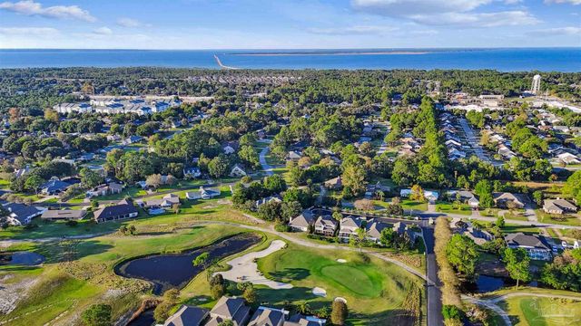 1328 Tiger Ln, Gulf Breeze, FL 32563