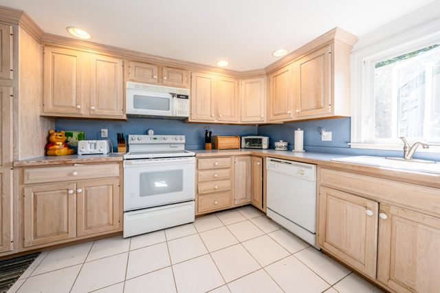 3 Ebb Road, Yarmouth Port, MA 02675
