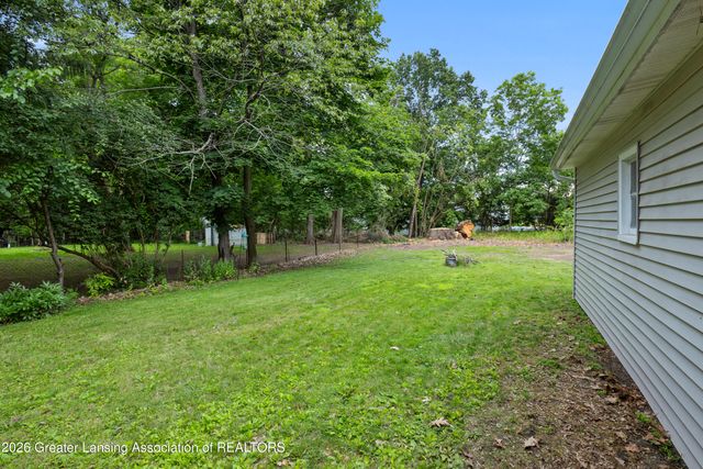 2290 Park Lane, Holt, MI 48842