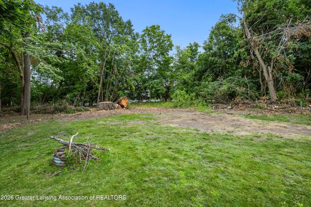2290 Park Lane, Holt, MI 48842