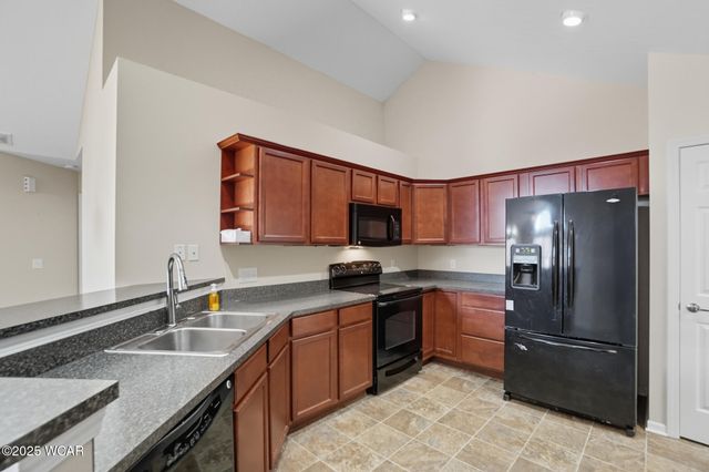 2852 Riverwalk Boulevard, Lima, OH 45806