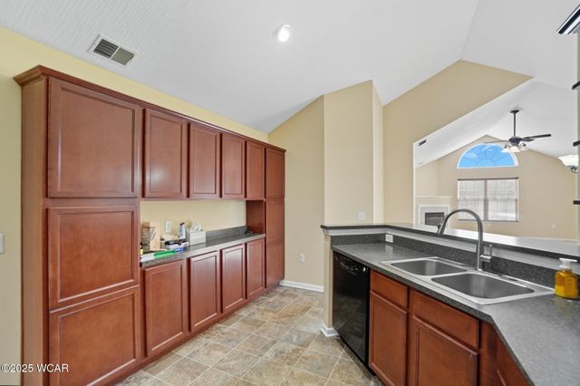 2852 Riverwalk Boulevard, Lima, OH 45806