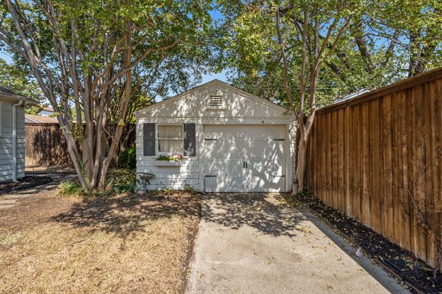 4058 Modlin Avenue, Fort Worth, TX 76107
